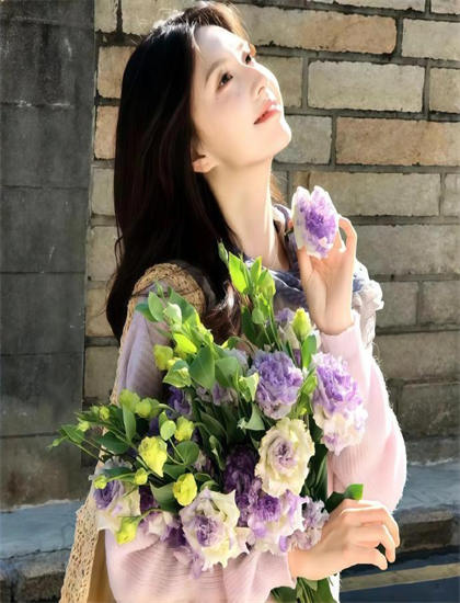 《幸存女孩永恒的：万圣节》叙事手法解析：时间线安排与视角切换技巧探讨，点击破亿